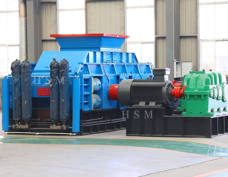 每小時(shí)產(chǎn)能約100-200噸對輥制砂機(jī)選哪種？