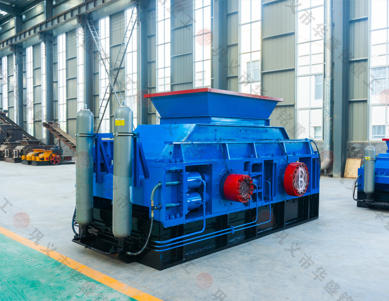 火山巖液壓對輥制砂機報價是多少？河南哪家好呢？